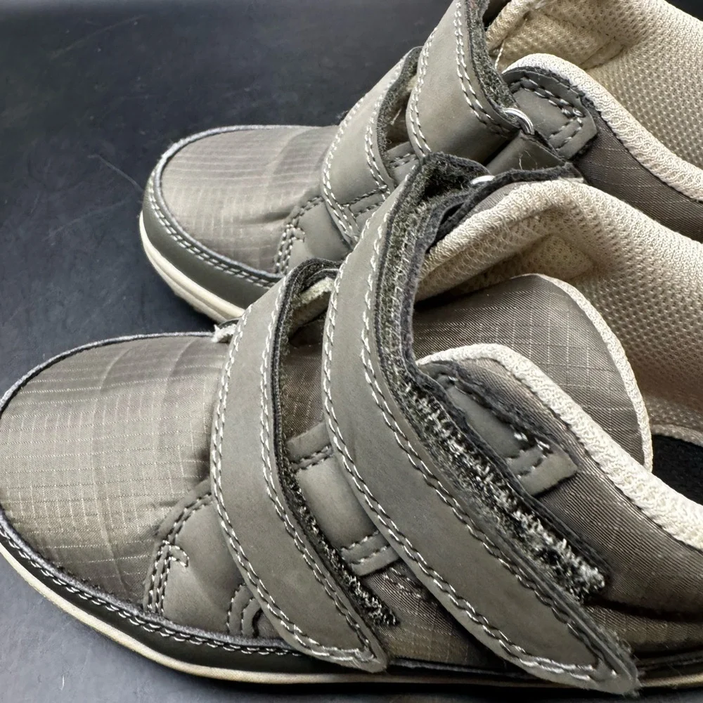 OshKosh Bgosh shoes have